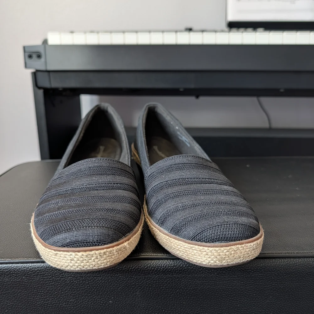 Grasshoppers Size 10‎ Black Slip On Espadrille Wedge Sneakers